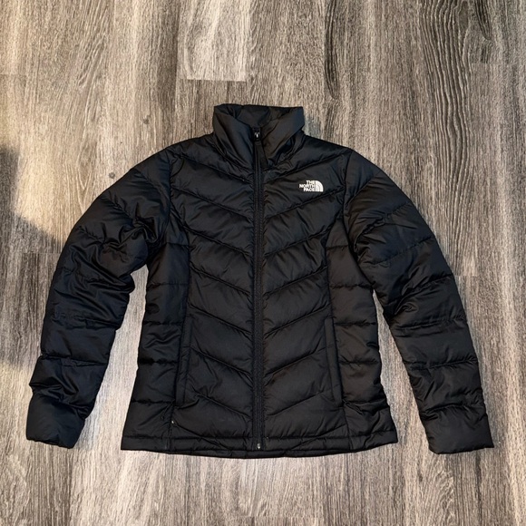 The North Face Jackets & Blazers - The North Face Women’s 550 Puffer